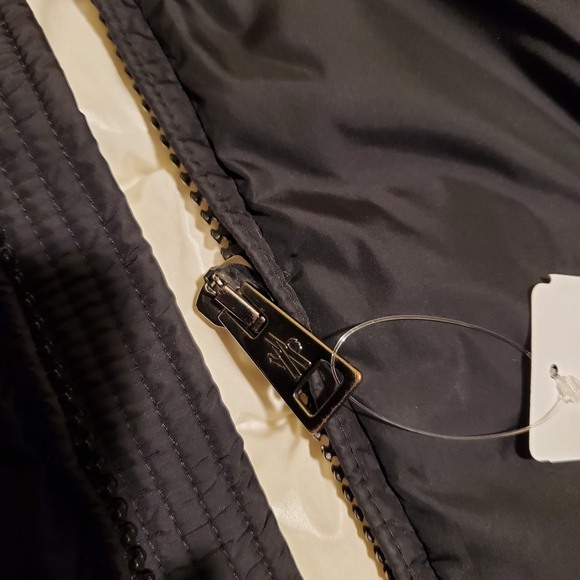 NWT$990 Moncler Kid's Menue Fox Fur Black White Down Puffer Jacket Sz 12A (9-10) - Picture 10 of 16